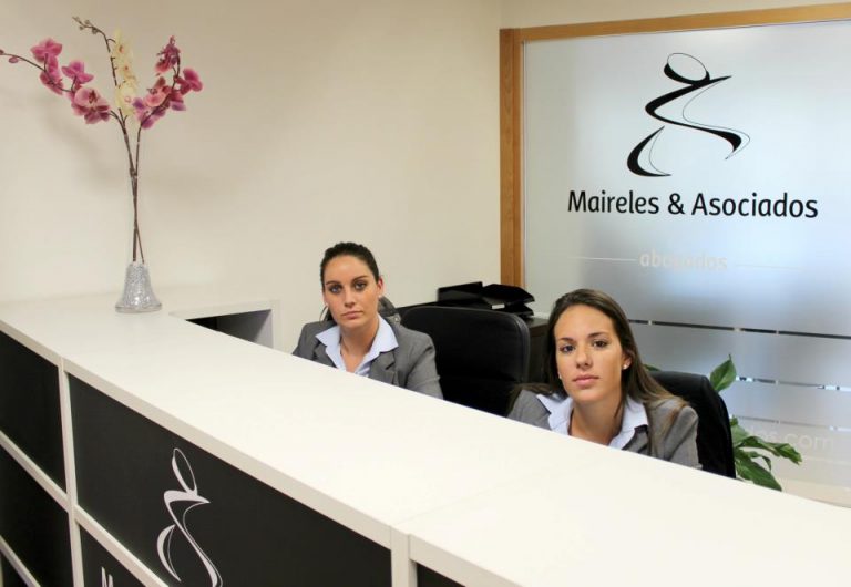Oferta de empleo para ADMINISTRATIVOS en despacho Maireles Abogados Marbella